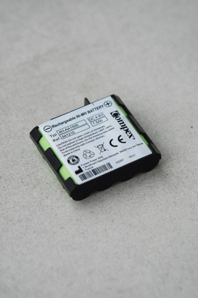 compex-pack-batterie-et-lectrodes-batterie-gel-lectrodes-50x100mm-et-50x50mm image 6
