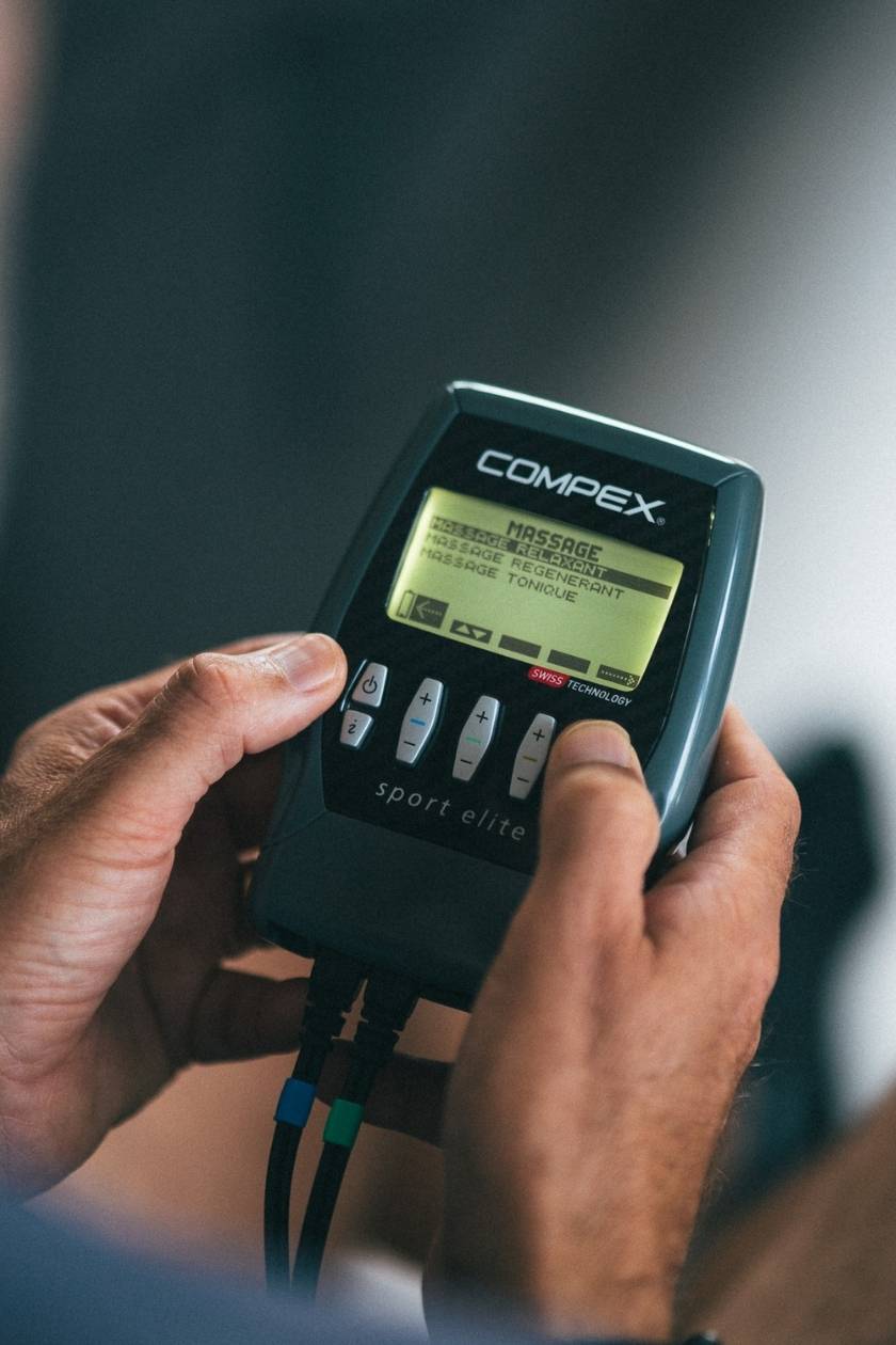 compex-sport-elite-lectrostimulateur-filaire-avec-tens image 2