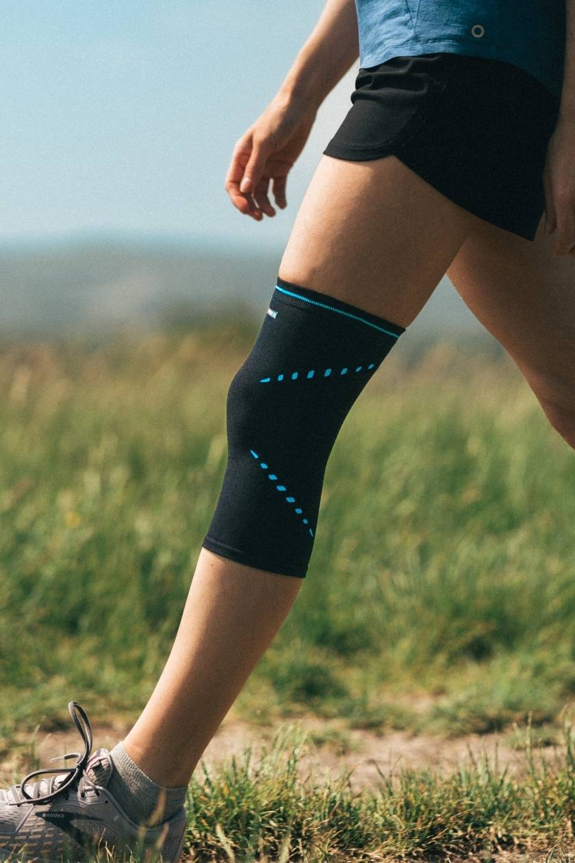 compex-activ-knee-orth-se-de-genou-compression-et-maintien image 4